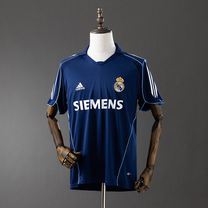 Retro 05/06 Real Madrid Away S-XXL
