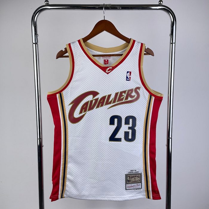 MN Retro ：SW Cavaliers 03/04/05 Branco #23 James