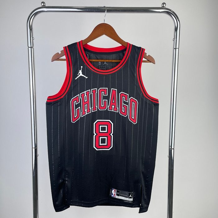 23/24 Bulls Jordan Edição Limitada #8 LaVine