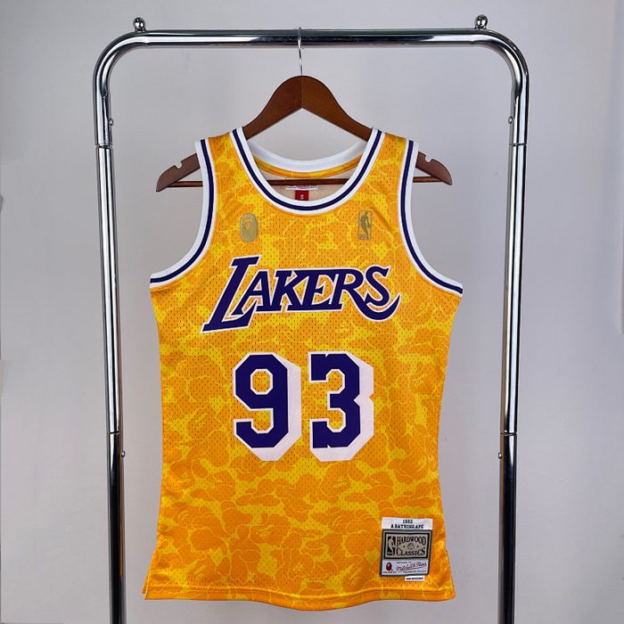 BAPE×M&N Colab : Lakers Amarelo #93