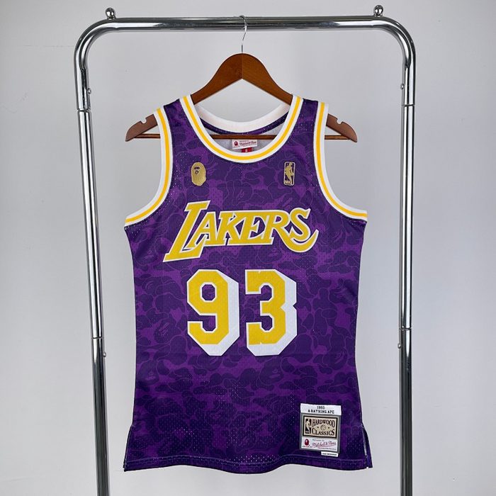 BAPE×M&N Colab : Lakers Roxo #93