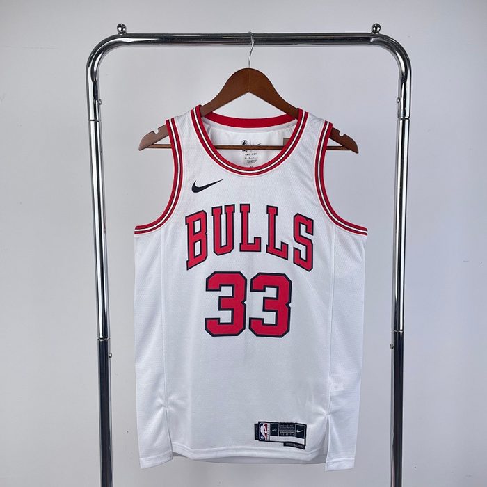 23/24 Bulls Branco #33 Pippen