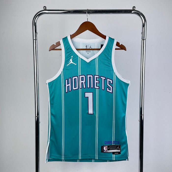 23/24 Hornets Fora Azul #1 Ball