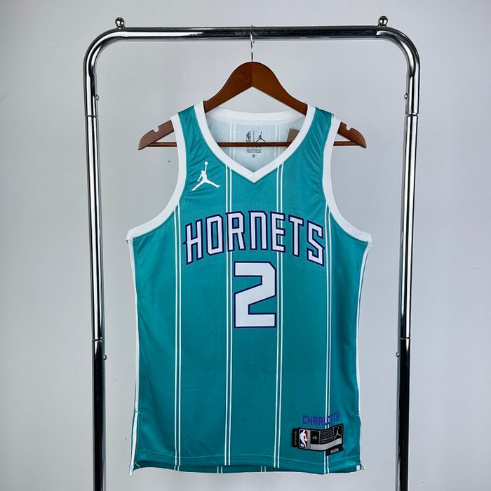 23/24 Hornets Fora Azul #2 Ball