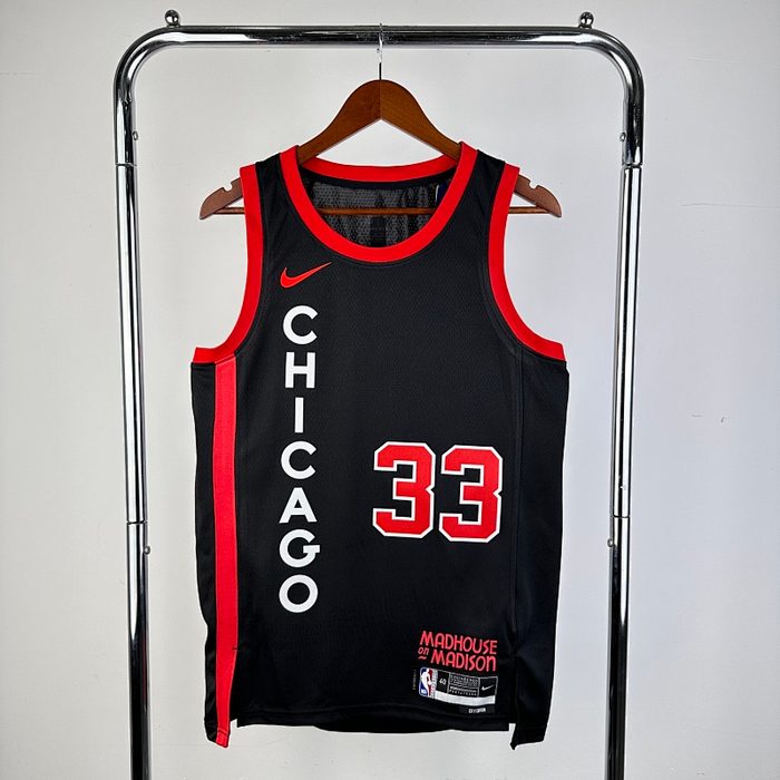 24/25 Bulls City Edition #33 Pippen