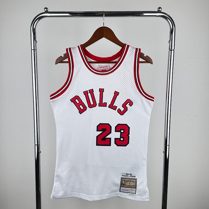 MN Retro : SWBulls 84/85/86 Rookie Branco #23 Jordan