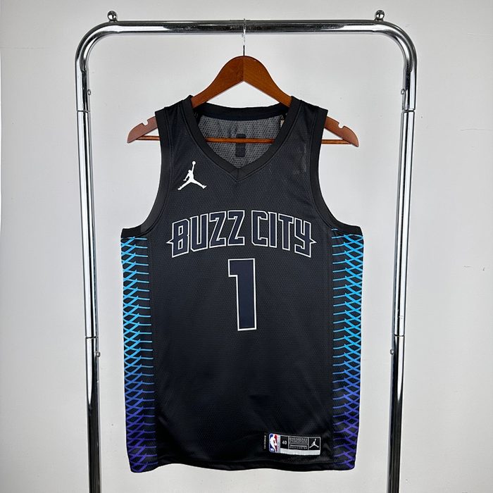 18/19 Hornets City Edition #1 Ball