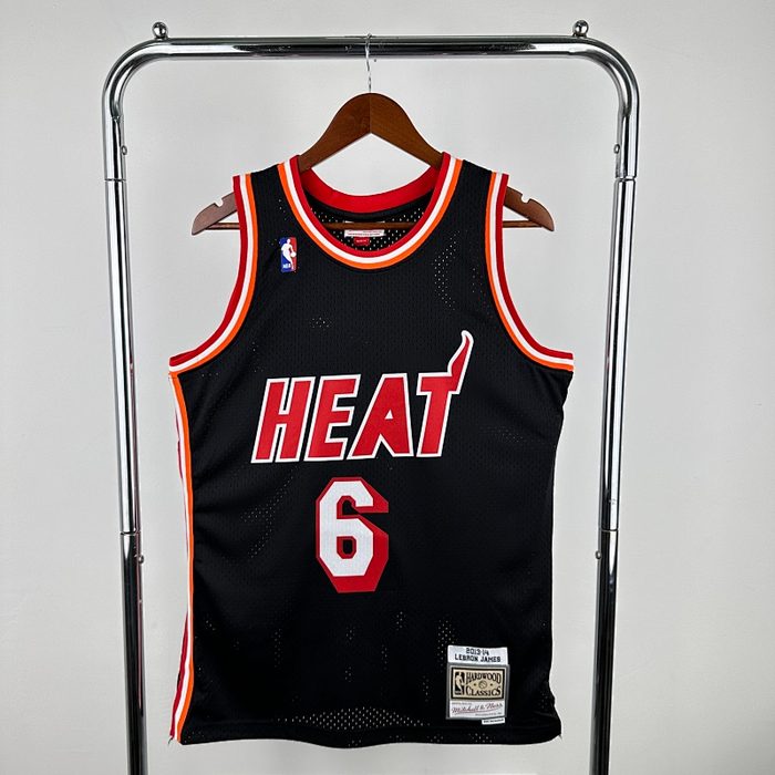 MN Retro SW:Heat 13/14/15 Retro Night #6 James