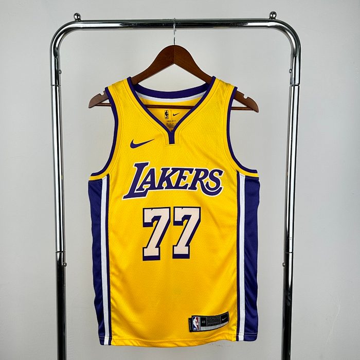 Lakers VGola Amarelo #77 Doncic