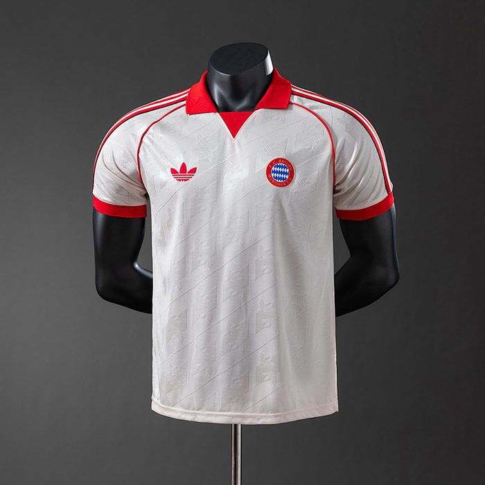 24/25 Player Retro Bayern Munich S-XXL