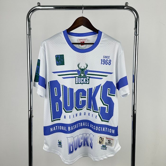 26 MNRetro Manga Curta Bucks