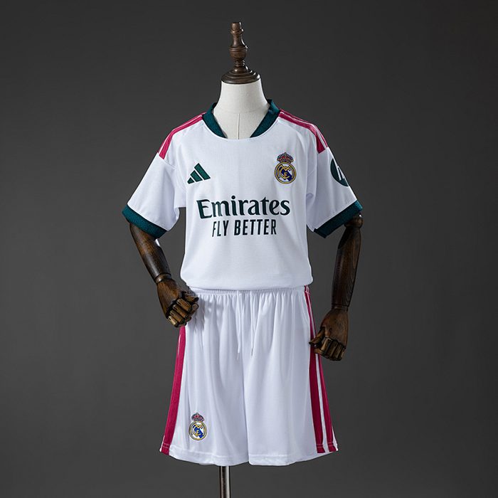 Real Madrid 26/27 Home Kids Kit Size 16-28