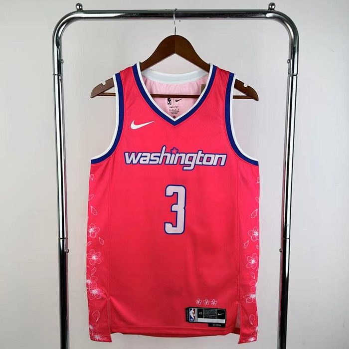 23/24 Wizards City Edition #3 Trae Young