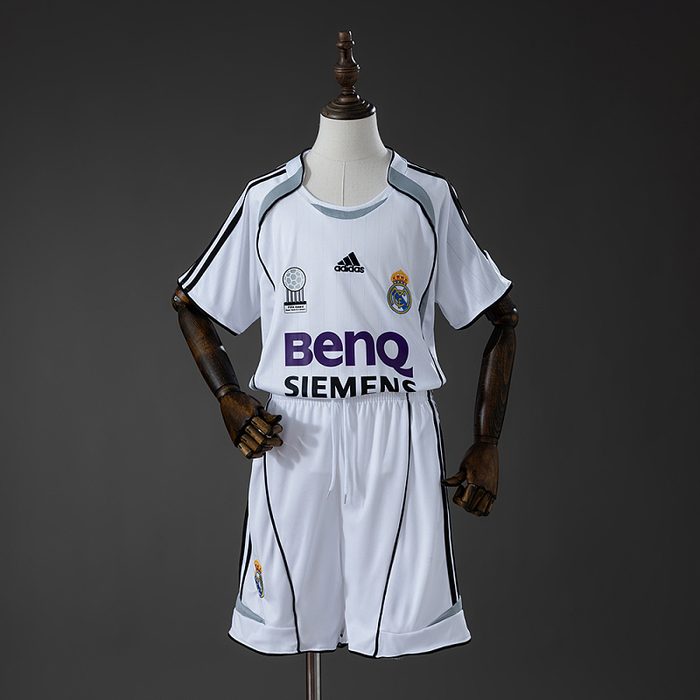 Real Madrid 06/07 Home Retro Kids Kit Jersey SIZE 16-28