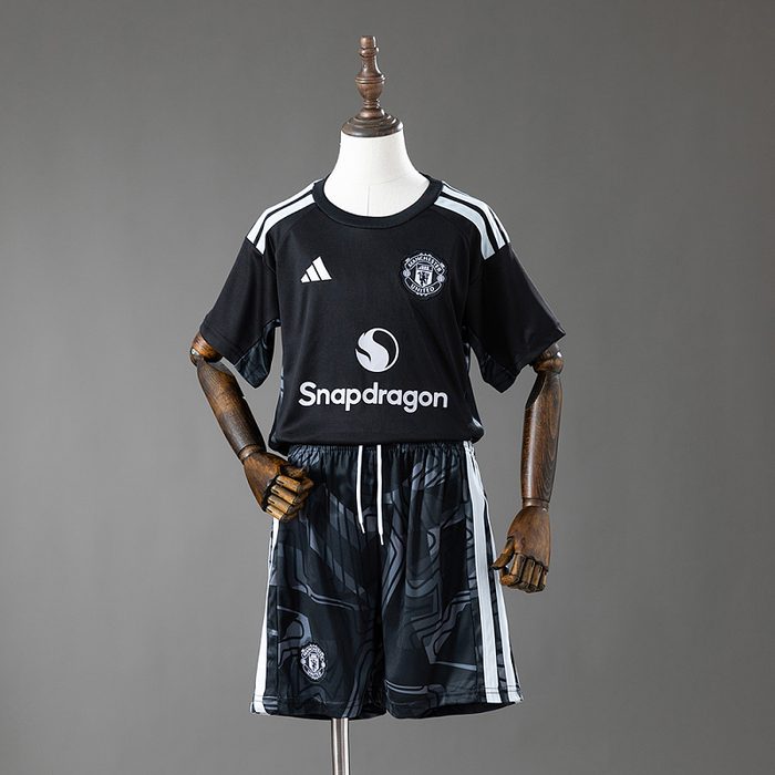 M-U 26/27 Goalkeeper Kids Kit Jersey Size:16-28