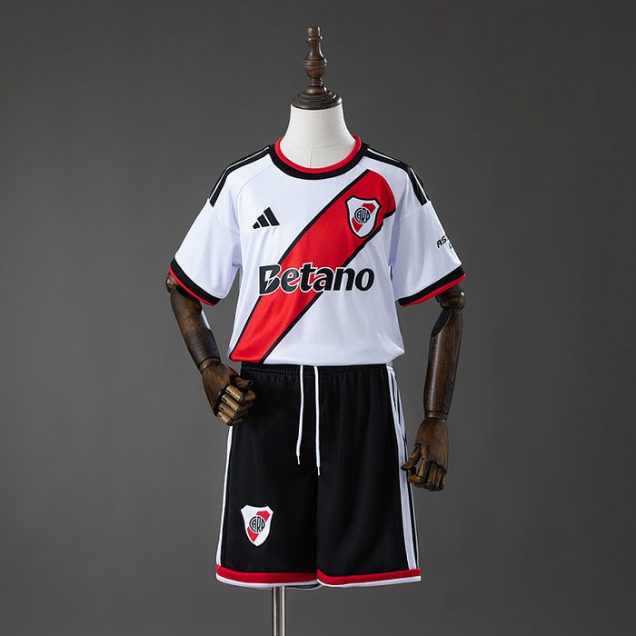 River Plate 26/27 Home Kids Kit Jersey Size:16-28