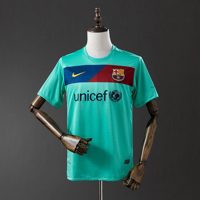 Retro Barcelona 10/11 away S-XXL